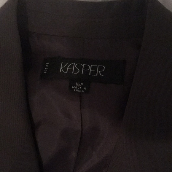 Kasper - Picture 2 of 4